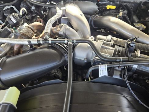 Certified 2022 Ford F450 Limited w/ FX4 Off-Road Package image 32