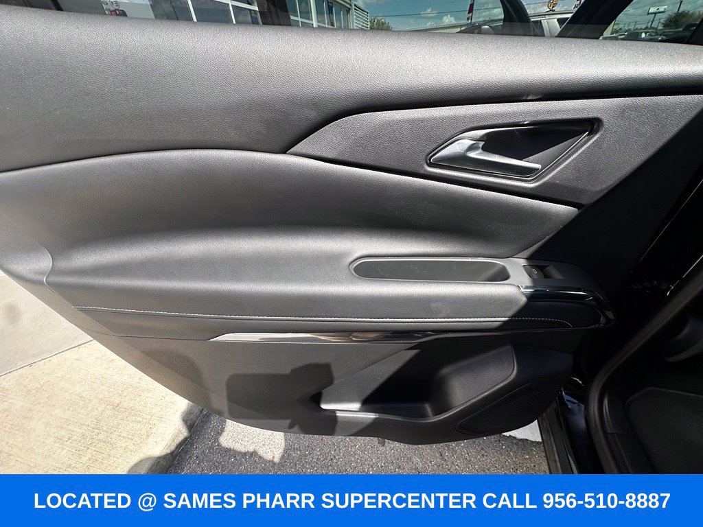 Used 2026 Chevrolet Traverse LT AWD/4WD image 25