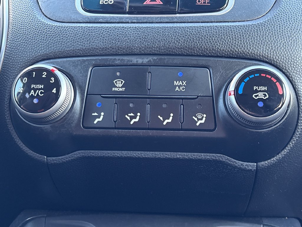 Used 2012 Hyundai Tucson GLS FWD image 26