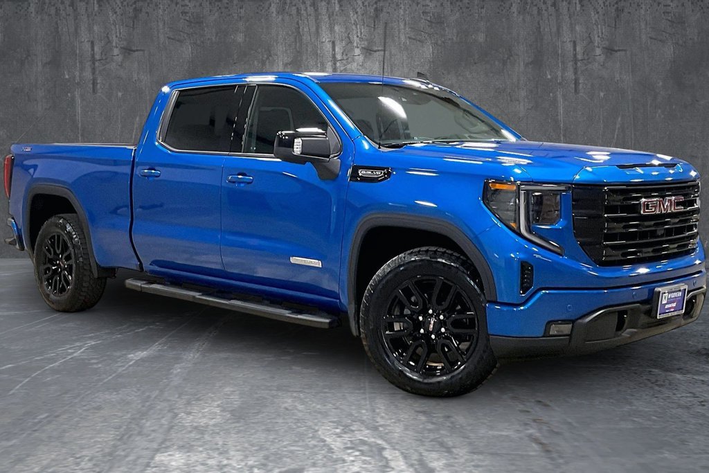 Used 2024 GMC Sierra 1500 Elevation w/ Elevation Premium Package AWD/4WD image 3