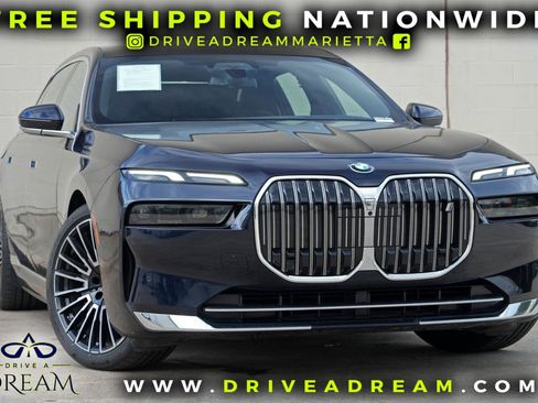 Used 2024 BMW i7 eDrive50 w/ M Sport Package RWD image 2
