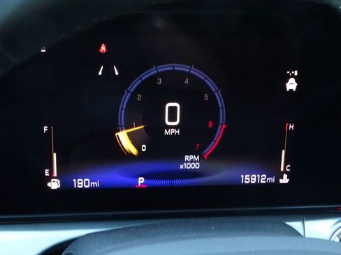 Used 2024 Chevrolet Trax LT w/ Driver Confidence Package image 30