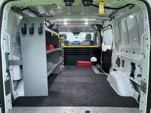 Used 2022 Ford Transit 250 Low Roof AWD image 28