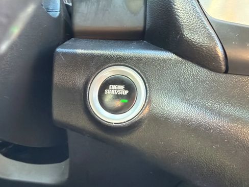 Used 2019 GMC Terrain SLT AWD/4WD image 36