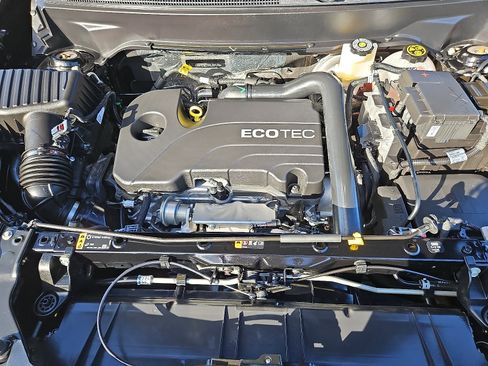 Certified 2022 GMC Terrain SLE w/ Driver Convenience Package image 28