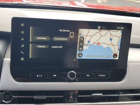 New 2025 Mitsubishi Outlander SE image 15