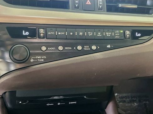 Used 2020 Lexus ES 350 w/ Accessory Package 2 FWD image 23