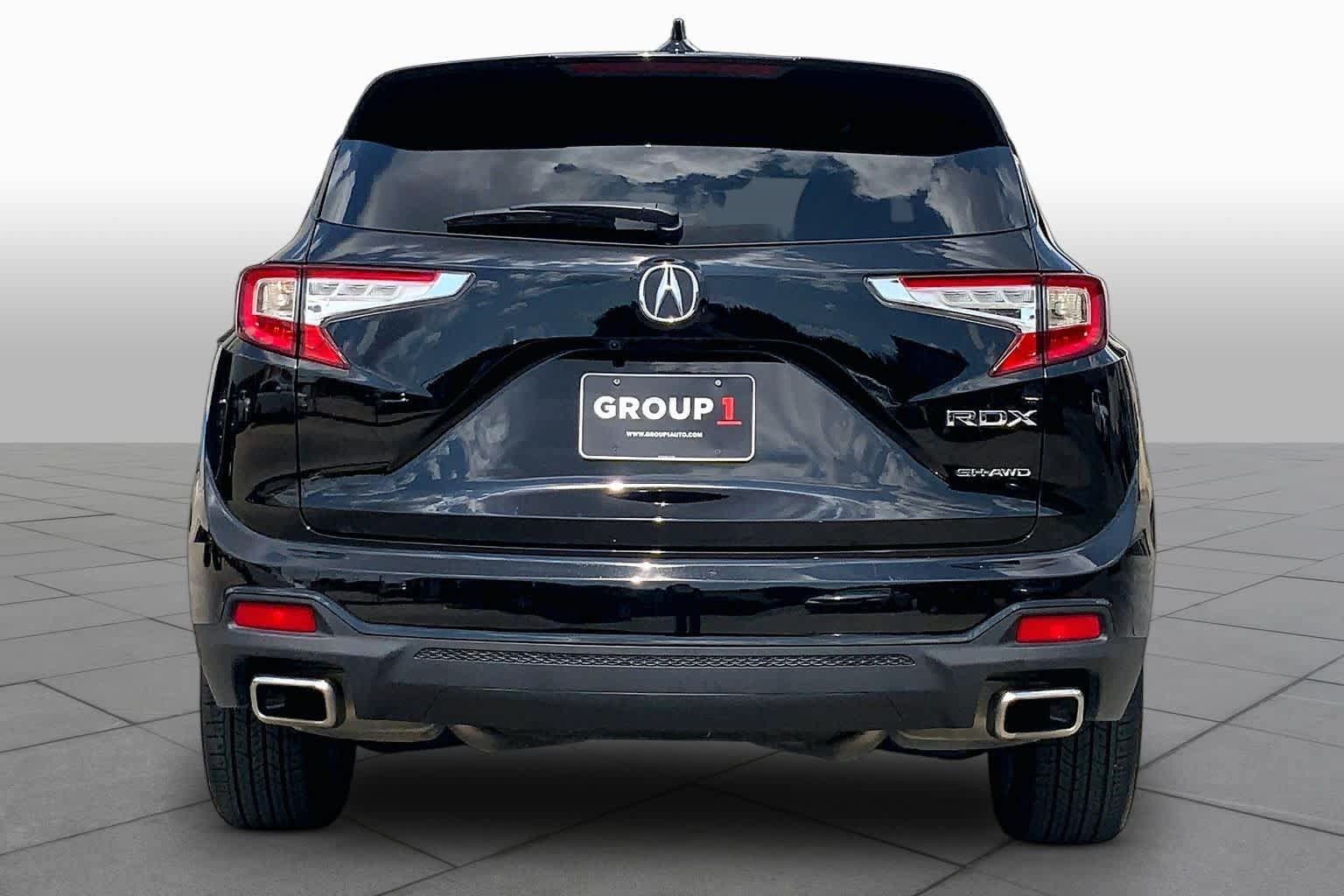 Used 2024 Acura RDX SH-AWD image 5