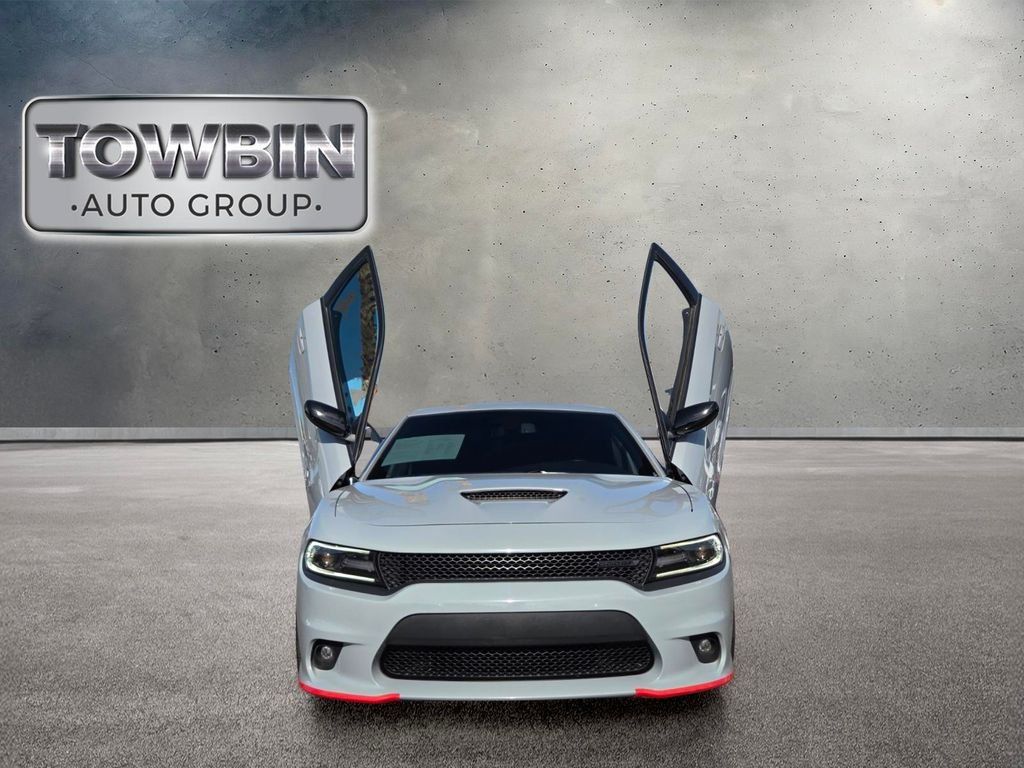 Used 2020 Dodge Charger GT w/ Blacktop Package RWD image 9