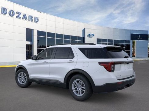 New 2026 Ford Explorer Active image 4