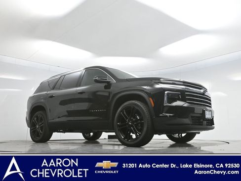 New 2026 Chevrolet Traverse LT image 2