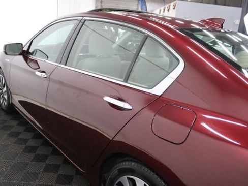 Used 2015 Honda Accord Touring image 9