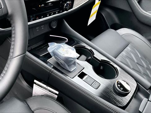 New 2026 Nissan Rogue Platinum w/ Platinum Premium Package image 11