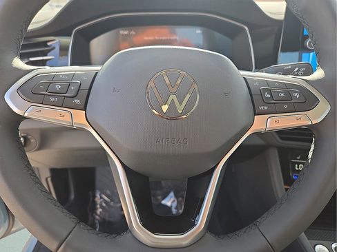 New 2026 Volkswagen Jetta SE image 25