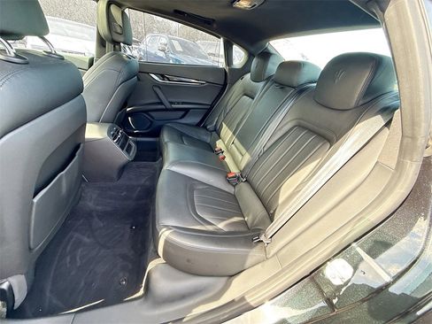 Used 2022 Maserati Quattroporte GT image 27