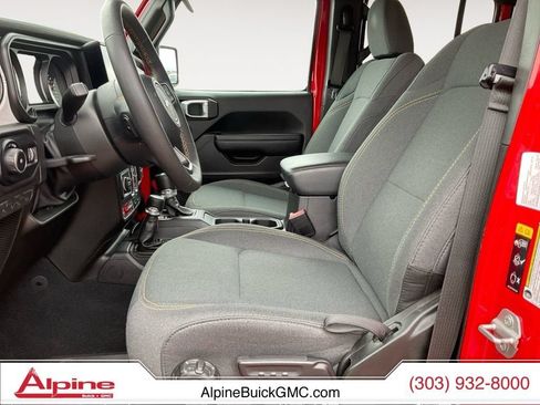 Used 2024 Jeep Wrangler Unlimited Sport AWD/4WD image 9
