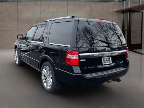 Used 2017 Ford Expedition Platinum image 3