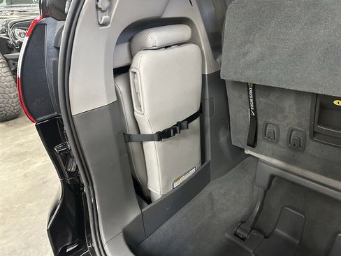 Used 2019 Toyota Sienna XLE FWD image 16