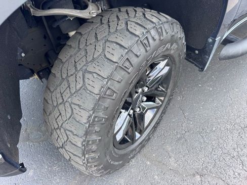 Used 2021 Chevrolet Silverado 1500 LT Trail Boss w/ Bed Protection Package AWD/4WD image 19