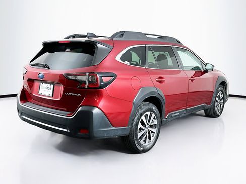Used 2025 Subaru Outback Premium image 9