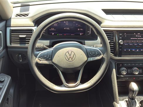 Used 2022 Volkswagen Atlas SE FWD image 18