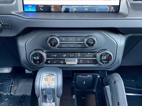 New 2025 Ford Bronco Badlands image 22