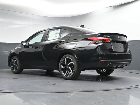 New 2025 Nissan Versa SR w/ Trunk Package FWD image 25