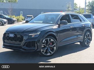 Used 2024 Audi RS Q8 w/ Black Optic Package video 1