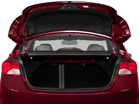 Used 2013 Hyundai Elantra GLS w/ Preferred Pkg FWD image 16