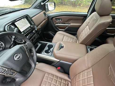 Certified 2024 Nissan Titan Platinum Reserve w/ Moonroof Package image 24