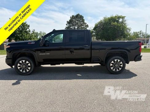 Used 2024 Chevrolet Silverado 2500 Custom w/ Custom Value Package AWD/4WD image 3