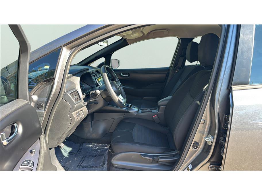 Used 2025 Nissan Leaf S FWD image 10