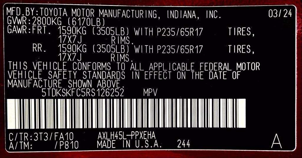 Certified 2024 Toyota Sienna LE AWD/4WD image 26