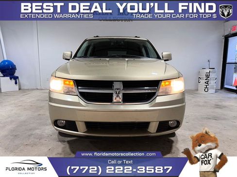 Used 2010 Dodge Journey SXT w/ Navigation & Sound Group I AWD/4WD image 2
