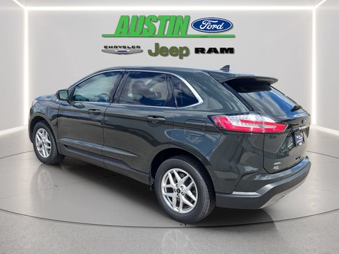 Certified 2024 Ford Edge SEL w/ Convenience Package AWD/4WD image 3
