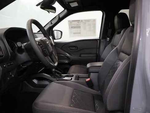New 2026 Nissan Frontier SV w/ SV Convenience Package image 11