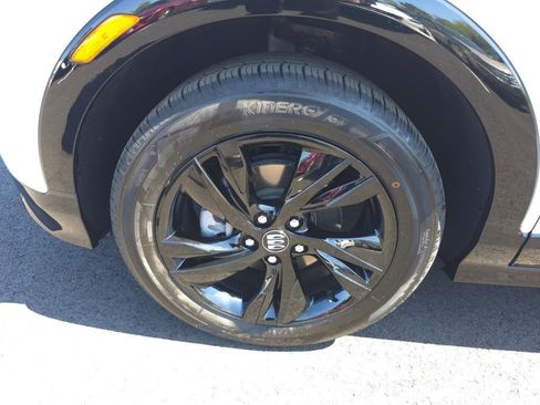 Used 2025 Buick Encore GX Sport Touring image 8