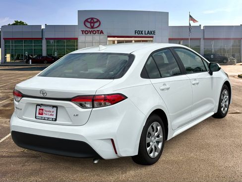 Used 2025 Toyota Corolla LE FWD image 5