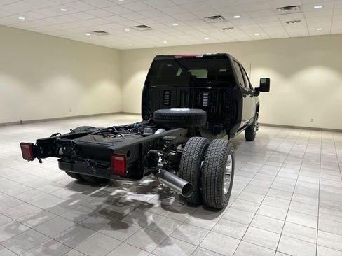 New 2026 Chevrolet Silverado 3500 LT w/ Convenience Package AWD/4WD image 5