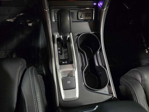 Used 2021 Subaru Ascent Limited w/ Technology Package image 16