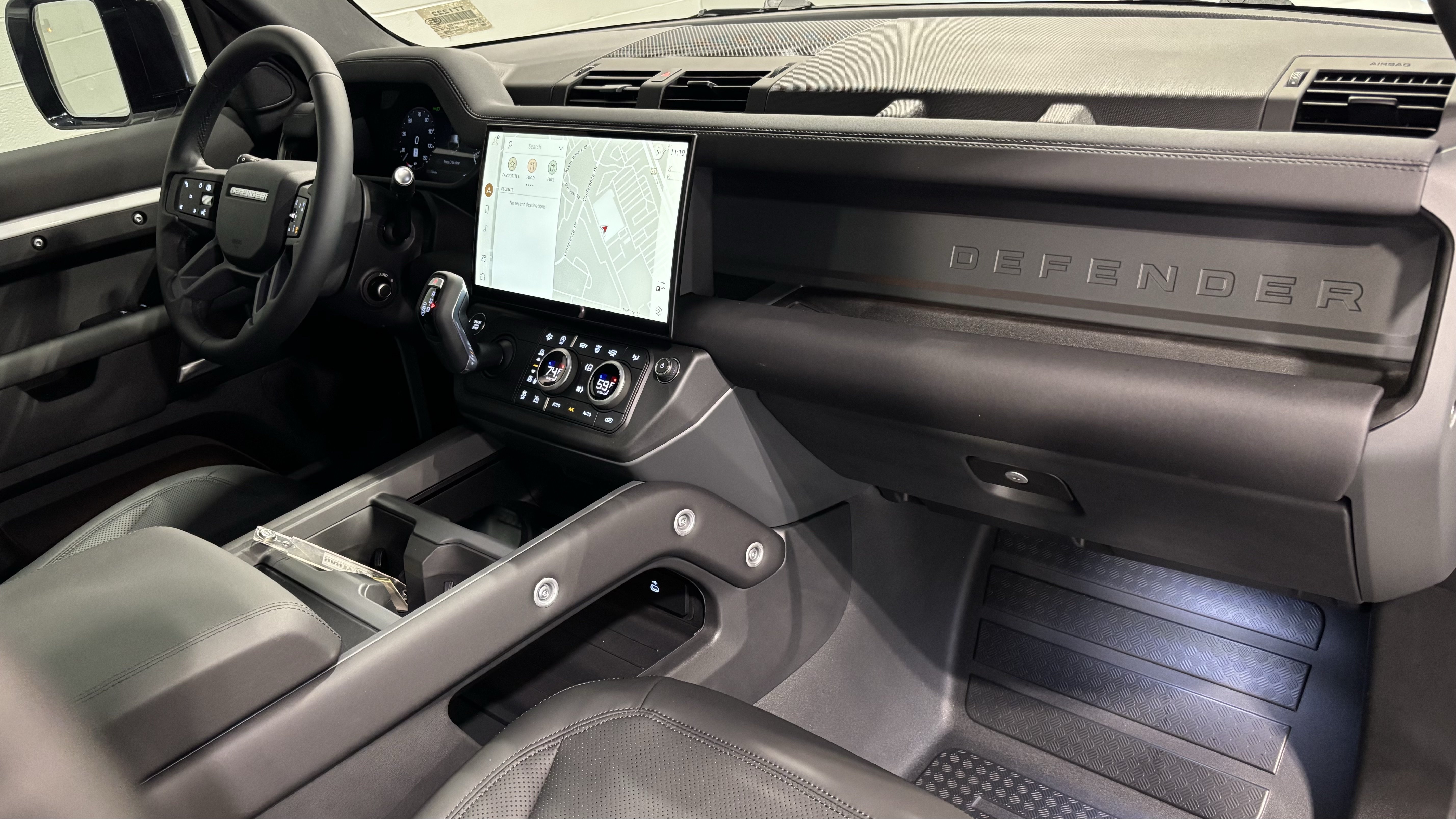 New 2026 Land Rover Defender 110 X-Dynamic SE AWD/4WD image 4