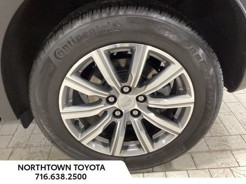 Used 2023 Cadillac XT4 Sport w/ Cold Weather Package AWD/4WD image 18