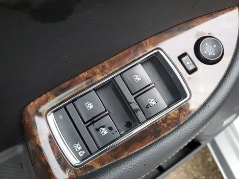 Used 2015 Chevrolet Impala LTZ image 30