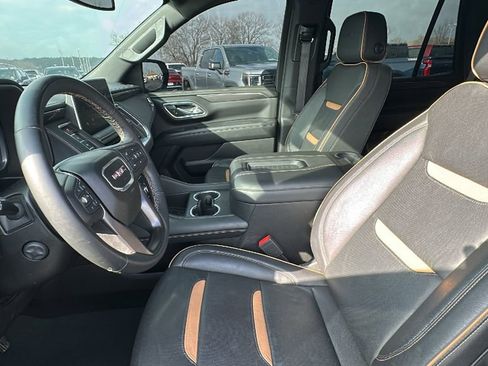 Used 2023 GMC Yukon AT4 w/ AT4 Premium Plus Package image 9