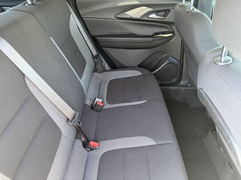 Used 2025 Chevrolet TrailBlazer LT FWD image 12