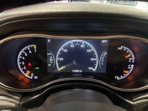 Used 2014 Jeep Grand Cherokee Overland AWD/4WD image 14