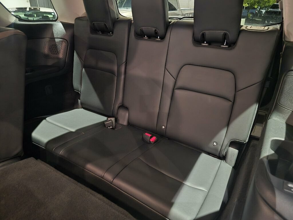 Used 2025 Nissan Pathfinder Platinum w/ Cargo Package FWD image 25