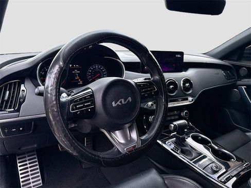 Used 2022 Kia Stinger GT-Line w/ Sun & Sound Package image 10