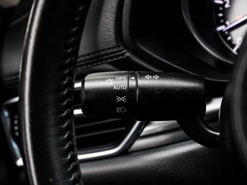 Used 2019 MAZDA CX-5 Touring FWD image 32