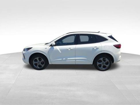 Used 2024 Ford Escape ST-Line Select AWD/4WD image 2